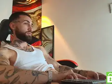 Stripchat Free Porn Cam of Luke_davis01