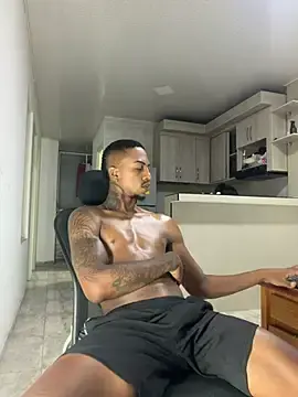 Stripchat Live Sex Cam of YeremiBrowm