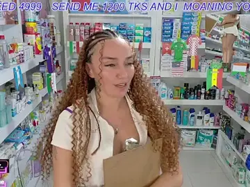Stripchat Nude Webcam of swmilena_hot_