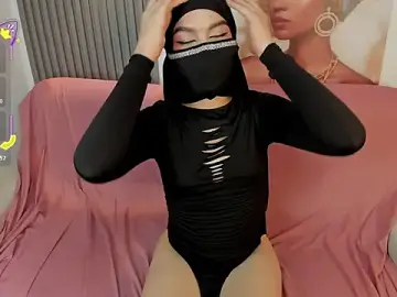 Stripchat Free Porn Cam of Candy_Noor