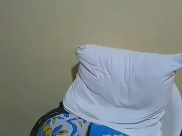 Stripchat Nude Webcam of Cece_7