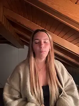 Stripchat Best Webcam of Naomi-Klein