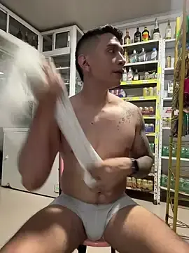 Stripchat Sex Cam of OliverWest04