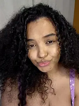 Stripchat Free Porn Cam of Queenpandinha