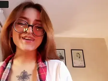 Stripchat Live Sex Cam of SweetJennaa