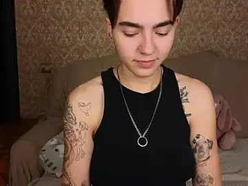 Stripchat Live Sex Cam of Lilihere_