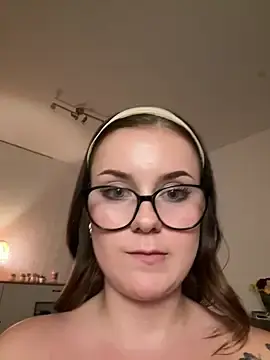 Stripchat Watch Live Sex Cams of MaribelRiver