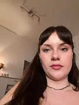 Stripchat Live Sex Cam of MaribelRiver