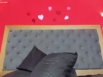 Stripchat Live Porn of YayaHilton