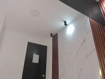 Stripchat Live Sex of YayaHilton