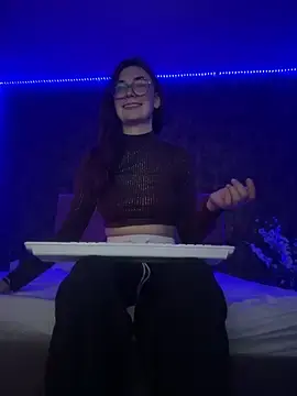 Stripchat Live Sex Cam of I_amDenim