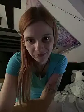 Stripchat Nude Webcam of LeylaSquirtyBirty