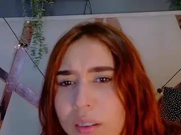 Stripchat Nude Webcam of StarrMoon__