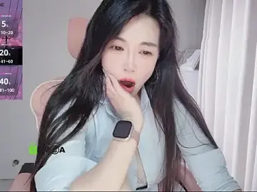 Stripchat Sex Cam of YunShan-33