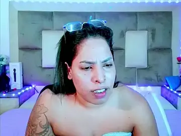 Stripchat Live Sex Cam of indiantopaz694u