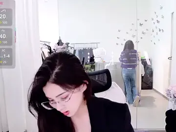 Stripchat Sex Cam of yangyang-777