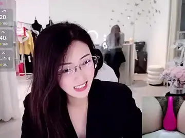 Stripchat Best Webcam of yangyang-777