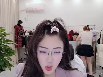 Stripchat Adult Webcam of yangyang-777