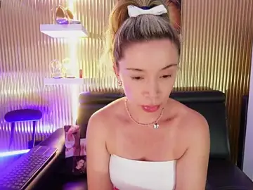 Stripchat Sex Cam of Sexy_Allice