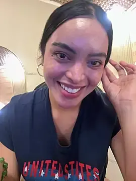 Stripchat Live Sex Cam of TS-SimplyTheBest