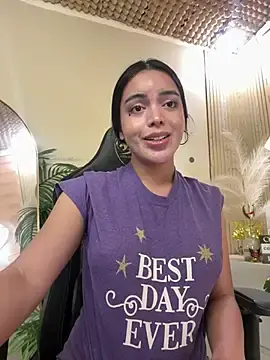 Stripchat Live Sex Cam of TS-SimplyTheBest