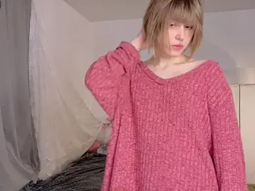 Stripchat Watch Live Sex Cams of KikiMoor