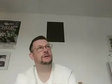 Stripchat Nude Webcam of BigWelshPete