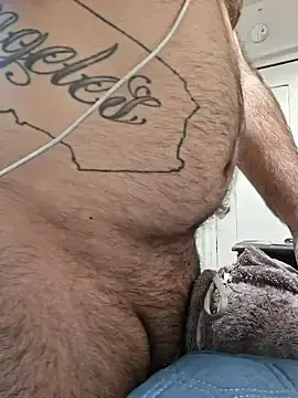 Stripchat Free Live Porn of EhdgherMrLA64
