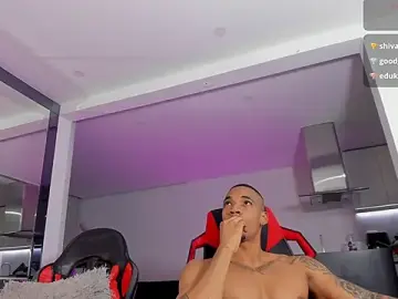 Stripchat Live Sex of TROYWESLY-