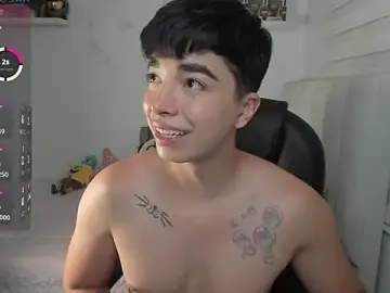 Stripchat Adult Webcam of santy7v7