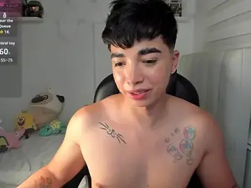 Stripchat Live Sex Cam of santy7v7