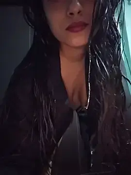 Stripchat Live Sex Cam of sexyindi_couple