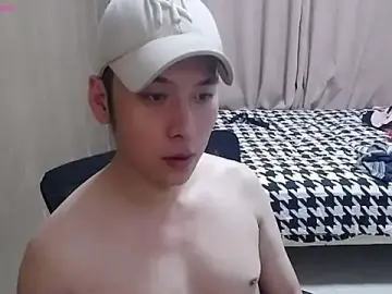 Stripchat Free Porn Cam of yichen008