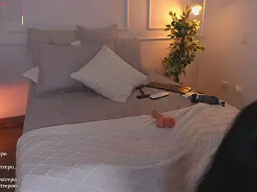 Stripchat Free Porn Cam of CATALINA_RESTREPO
