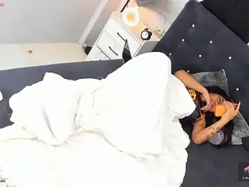 Stripchat Live Sex Cam of EllaCalifa