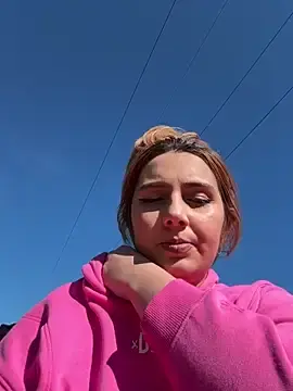 Stripchat Adult Webcams of hotamanda01