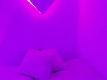 Stripchat Sex Cam of MiaHansson