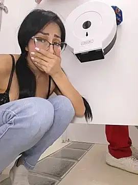 Stripchat Free Porn Cam of IsabellitaVIP