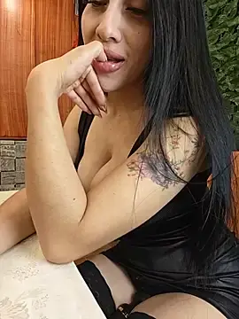 Stripchat Live Sex of Isabellitasexi38