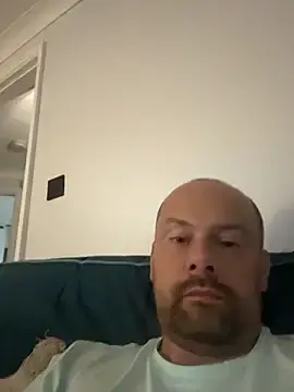Stripchat Sex Cam of NakedAndrewHot
