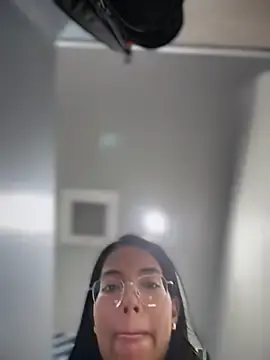 Stripchat Free Porn Cam of SheenaBrooke