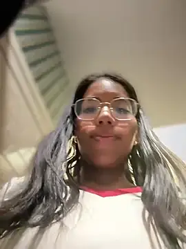 Stripchat Free Porn Cam of SheenaBrooke