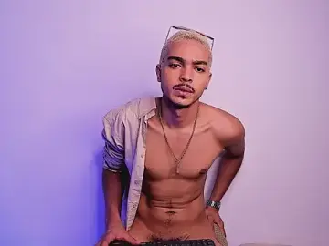 Stripchat Live Porn of axelstone1