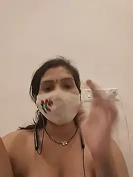 Stripchat Nude Webcam of KAJALBHABHI_