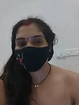Stripchat Live Sex Cam of KAJALBHABHI_