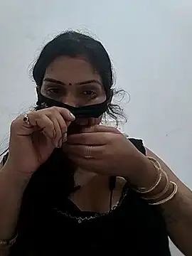 Stripchat Sex Cam of KAJALBHABHI_