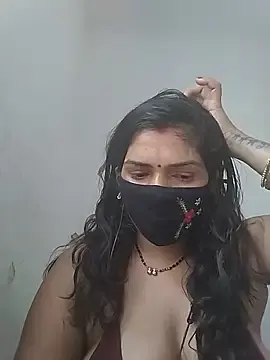 Stripchat Sex Cam of KAJALBHABHI_