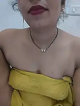 Stripchat Adult Webcams of KAJALBHABHI_