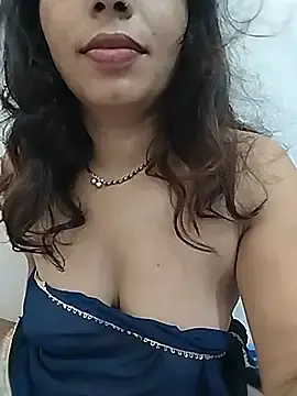 Stripchat Sex Cam of KAJALBHABHI_