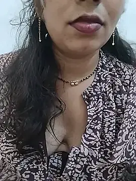 Stripchat Watch Live Sex Cams of KAJALBHABHI_